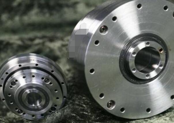 Rv減速器和諧波減速器對(duì)于工業(yè)機(jī)器人有區(qū)別嗎?