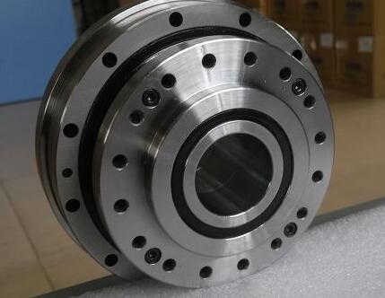 Rv減速器和諧波減速器對(duì)于工業(yè)機(jī)器人有區(qū)別嗎?